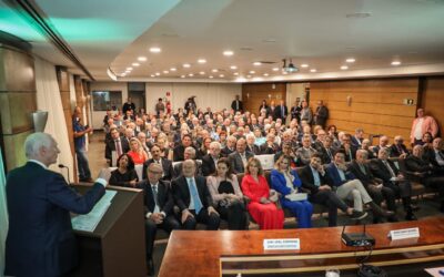 Solenidade marca posse da diretoria do Movimento Pró-Paraná para o biênio 2023/2025