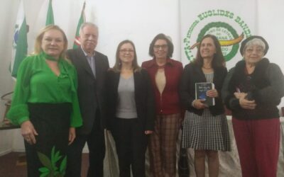 Pró-Paraná participa de evento em homenagem aos escritores paranaenses